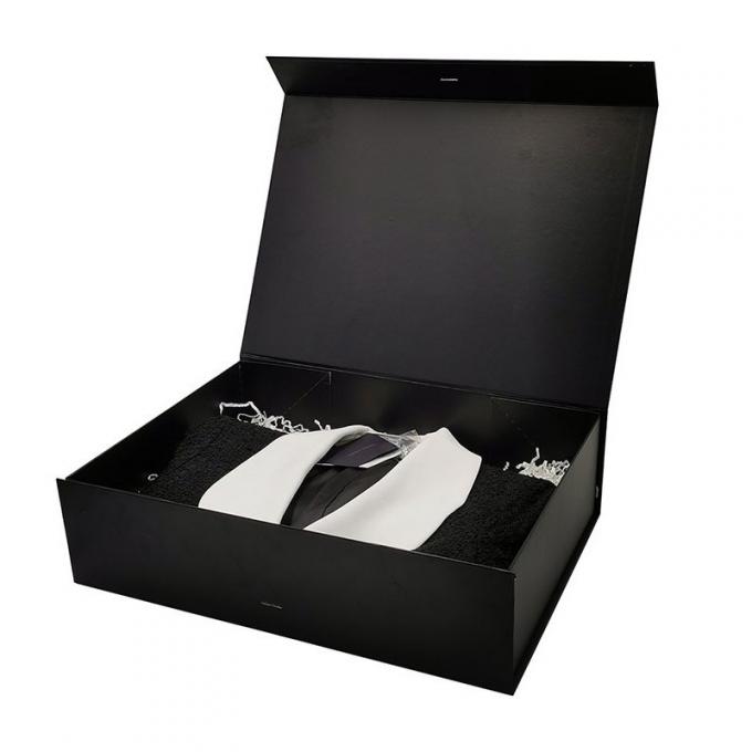 Verniz lustroso das caixas de presente duras pretas da roupa de 2mm com punho da corda 0